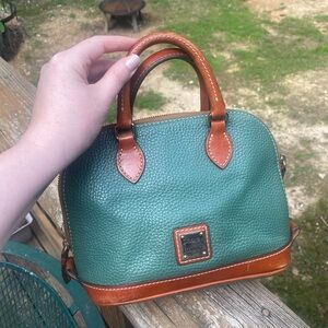 Dooney and Bourke pebble grain satchel handbag